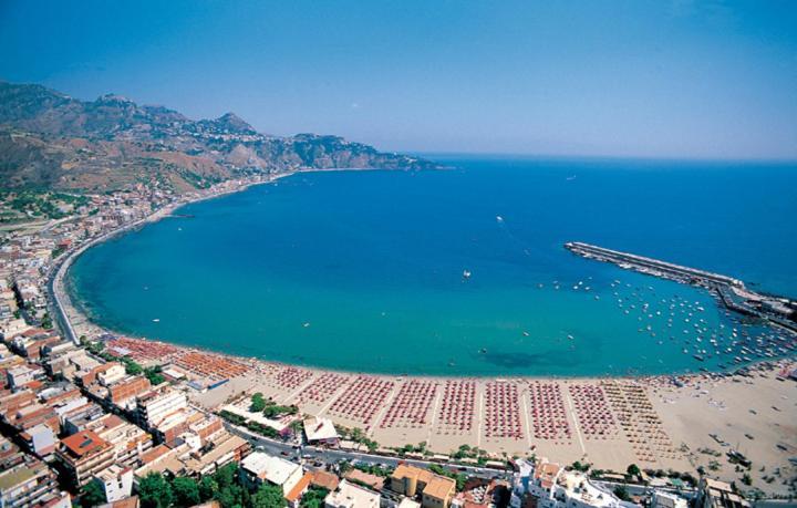 Happy Home Giardini Naxos Ngoại thất bức ảnh